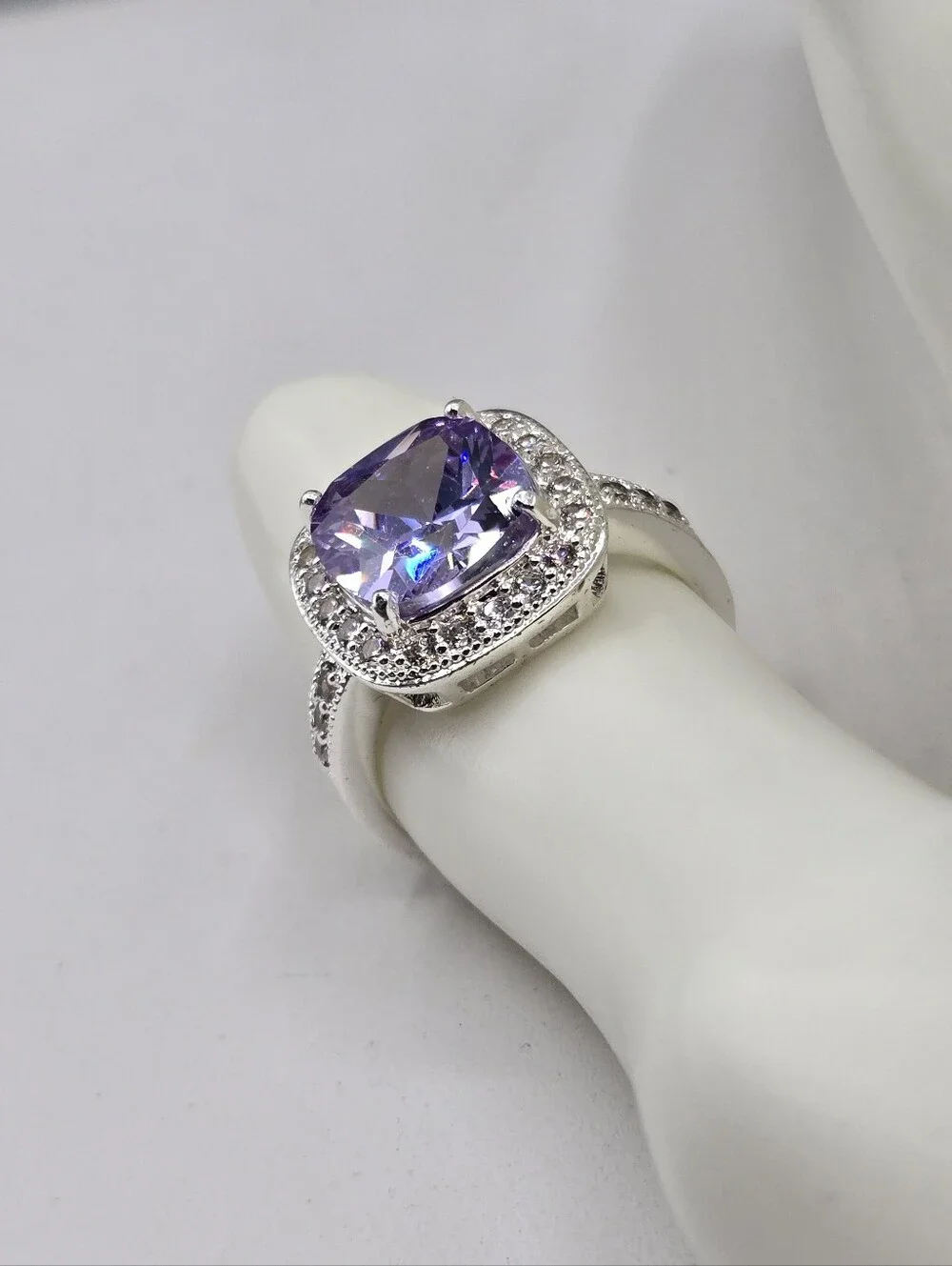 Swarovski Crystal Elements Silver Statement Ring Light Purple Amethyst Size 7.75